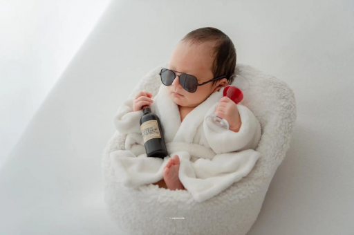 靖江宝宝嘴唇上翘